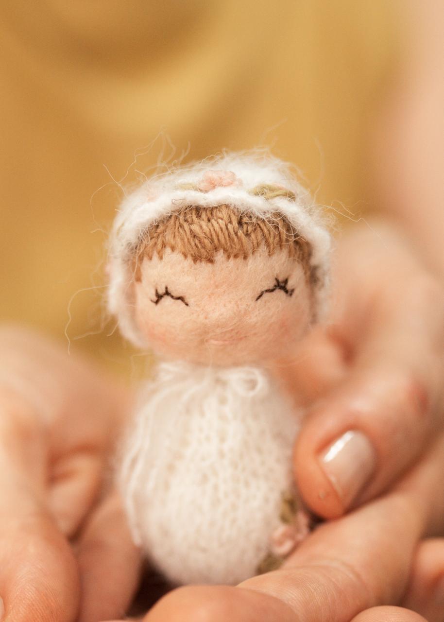 Slow Art Baby prop newborn photo 2