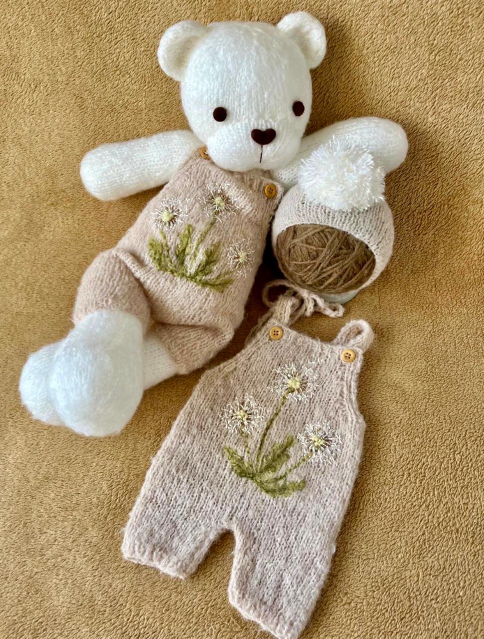 Slow Art Baby prop newborn photo 32