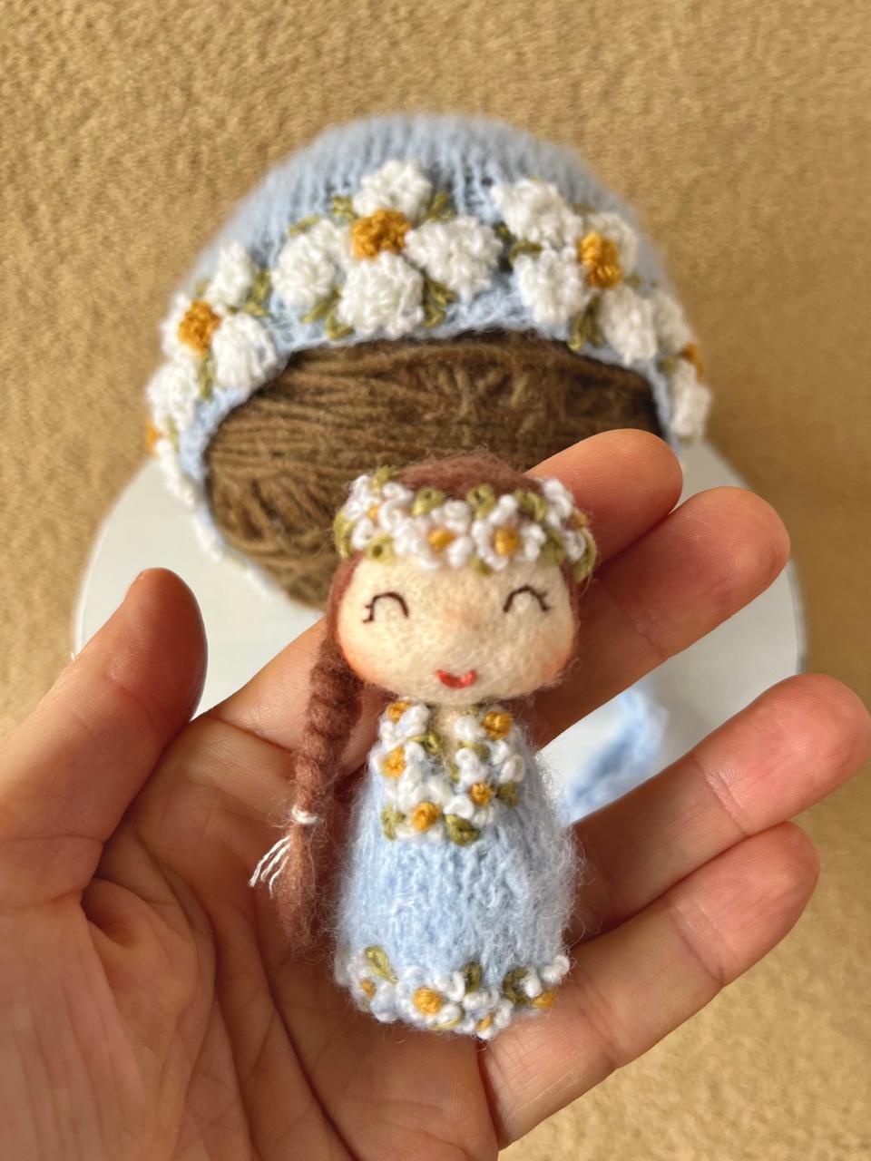 Slow Art Baby prop newborn photo 5